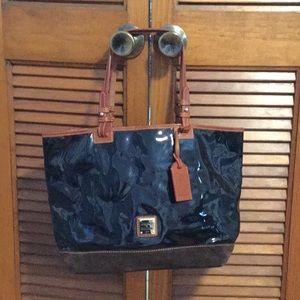 Dooney & Bourke Large Shoppers Tote